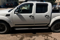 Nissan Navara 2006–2015 Bočne stopnice Tayga (2 kos, aluminij) fotografija 7
