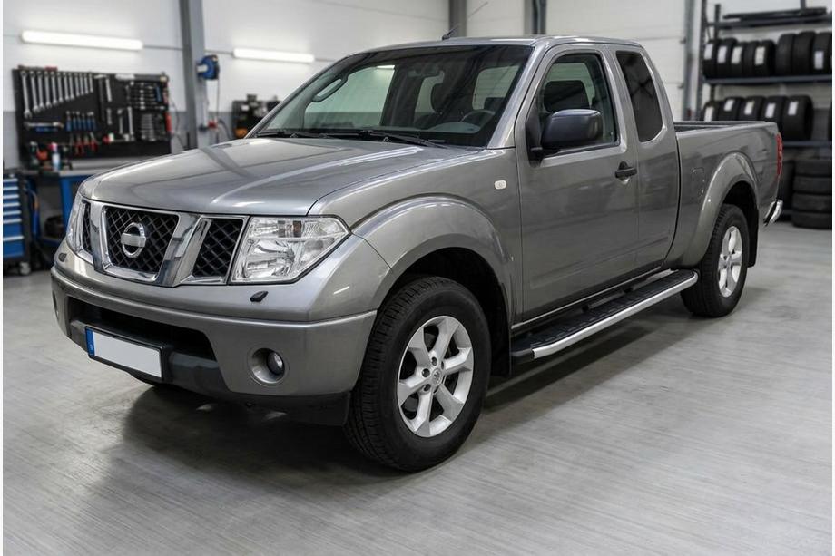 Nissan NP300 1999–2015 Bočne stopnice Fullmond (2 kos, aluminij) Image
