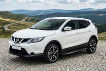 Nissan Qashqai 2014–2021 Stranske stopnice RedLine Black (2 kosa, aluminij) fotografija 1