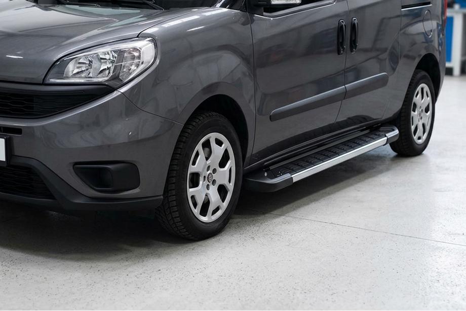 Opel Combo 2012–2018 Stranske stopnice RedLine V1 (2 kos, aluminij) Image