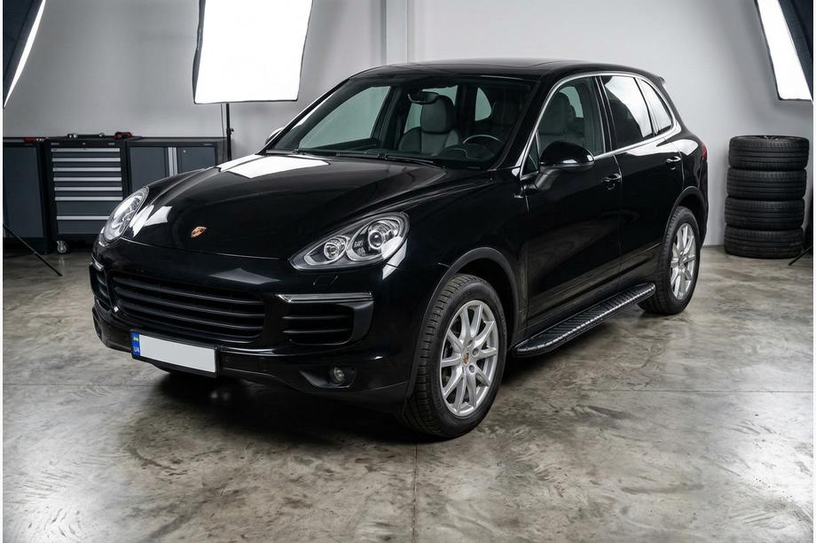 Porsche Cayenne 2010–2017 Bočne stopnice Bosphorus Black (2 kos, aluminij) Image