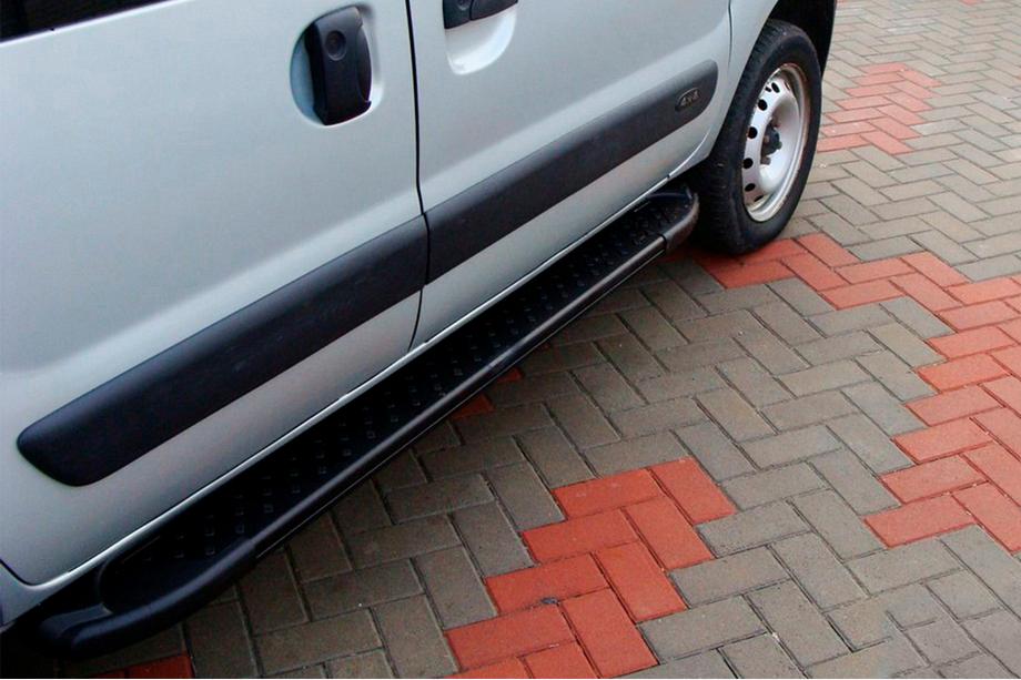 Renault Kangoo 1998–2008 Bočne stopnice Allmond Black (2 kos, aluminij) Image