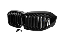 BMW serija 3 G20/G21 2018– Ledvične mrežice M-Look V1 (2018-2022, črna visok sijaj) Z mestom za kamero fotografija 3