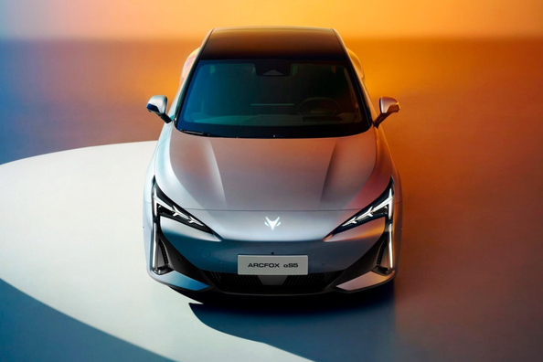 Test Arcfox S5: električna limuzina za dinamično vožnjo