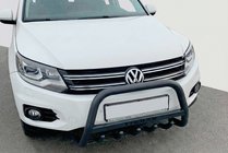 Volkswagen Tiguan 2007–2016 Sprednji zaščitni lok WT004 Black (nerjavno jeklo) fotografija 3