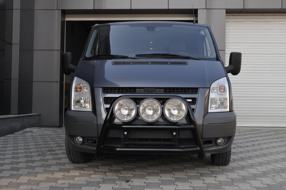Ford Transit 2000–2014 Sprednji zaščitni lok WT018 Black (2006-2014, nerjavno jeklo) Image