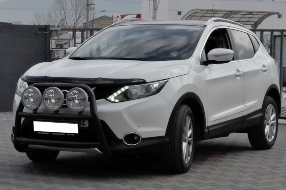 Nissan Qashqai 2014–2021 Prednji zaščitni lok WT018 Black (nerjaveče jeklo) Image