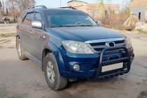 Toyota Fortuner 2006–2015 Sprednji zaščitni lok F12-11 Black (nerjavno jeklo) fotografija 2