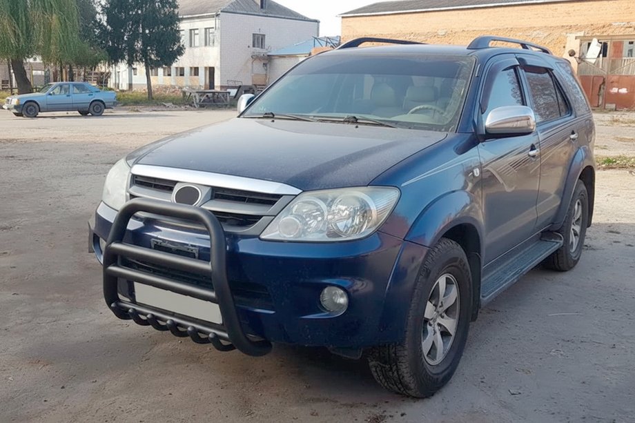 Toyota Fortuner 2006–2015 Sprednji zaščitni lok F12-11 Black (nerjavno jeklo) Image