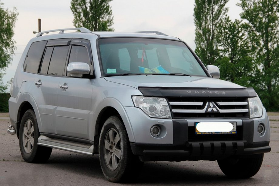 Mitsubishi Pajero Wagon IV 2006–2021 Sprednji zaščitni lok ST015-13 Black (nerjavno jeklo) Image