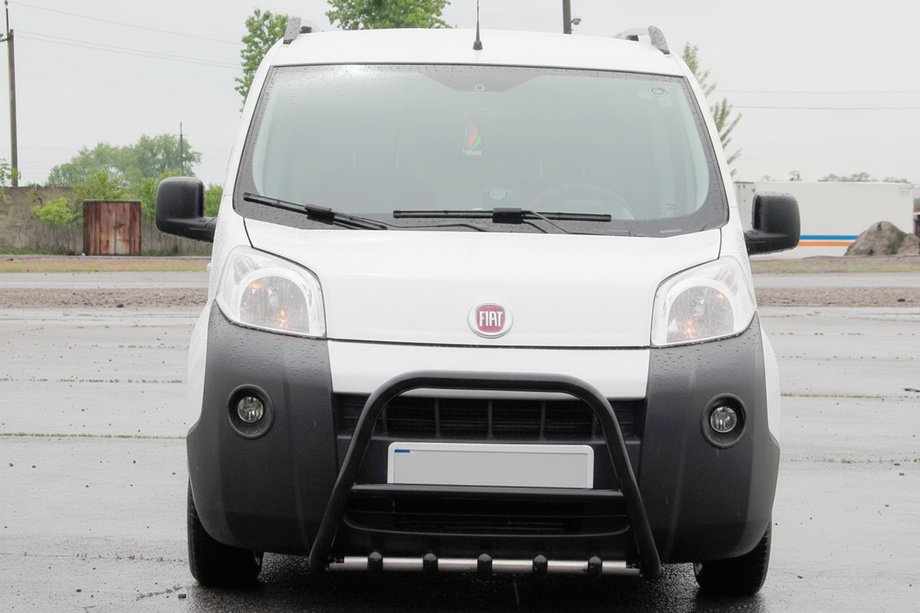 Fiat Fiorino/Qubo 2008–2024 Bull bar WT006 Black (nerjaveče jeklo) Image