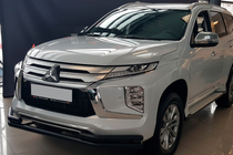 Mitsubishi Pajero Sport 2015– Sprednji zaščitni lok ST085 Black (2020+, nerjaveče jeklo) fotografija 1