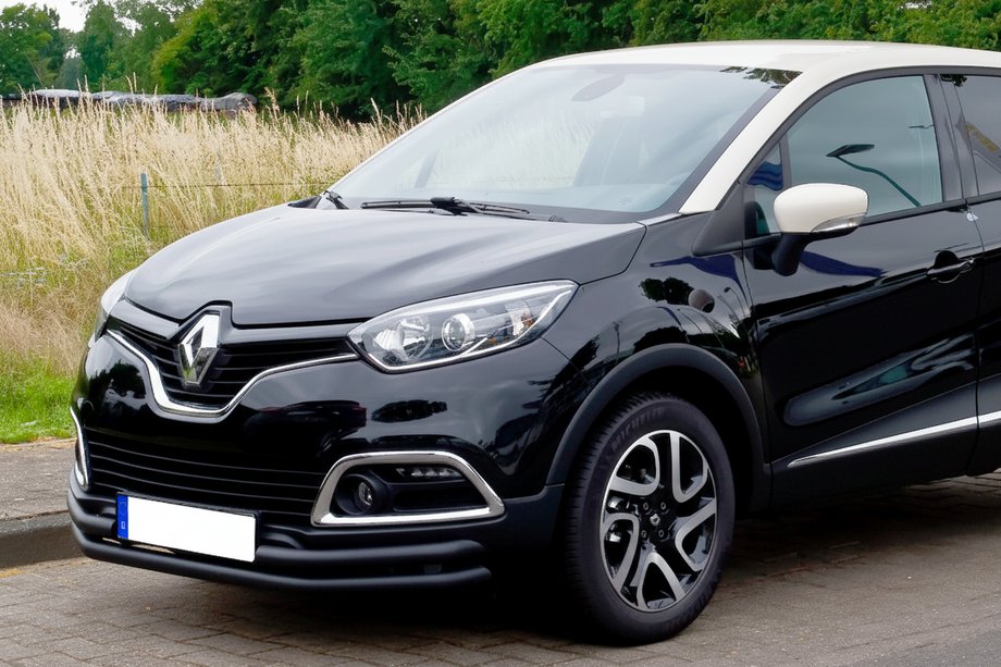 Renault Captur 2013–2019 Sprednji zaščitni lok ST085 Black (nerjavno jeklo) Image