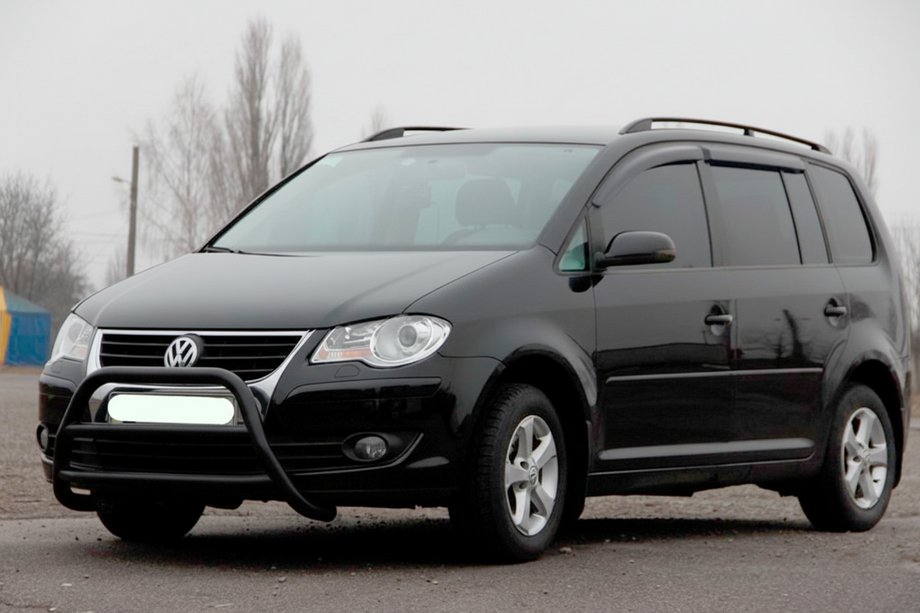 Volkswagen Touran 2003–2010 Kenguru zaščitni lok WT022 Black (nerjavno jeklo) Image