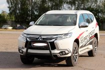 Mitsubishi Pajero Sport 2015– Kenguru zaščitni lok WT022 Black (nerjavno jeklo) fotografija 3