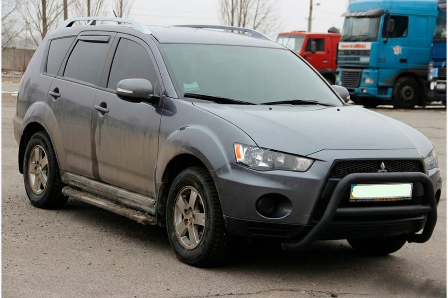 Mitsubishi Outlander 2006–2012 Zaščitni lok (bullbar) WT007 Black (nerjaveče jeklo) Image