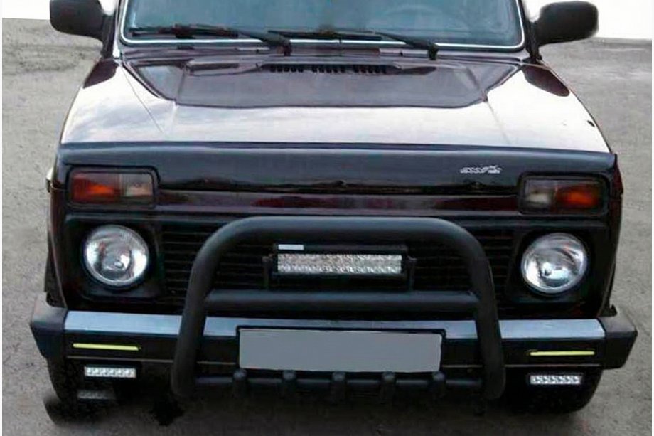 Lada Niva in Urban 1977– Zaščitni lok (bullbar) QT006 Black (nerjaveče jeklo) Fotografija 3