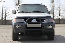 Mitsubishi Pajero Sport 1996–2007 Zaščitni lok QT007 Black (nerjavno jeklo) fotografija 3