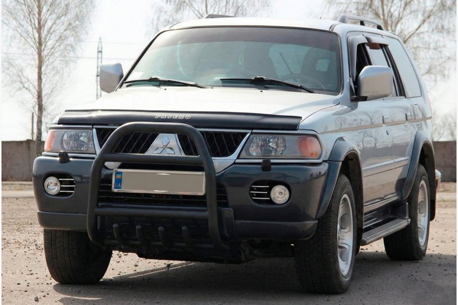 Mitsubishi Pajero Sport 1996–2007 Zaščitni lok QT007 Black (nerjavno jeklo) Image