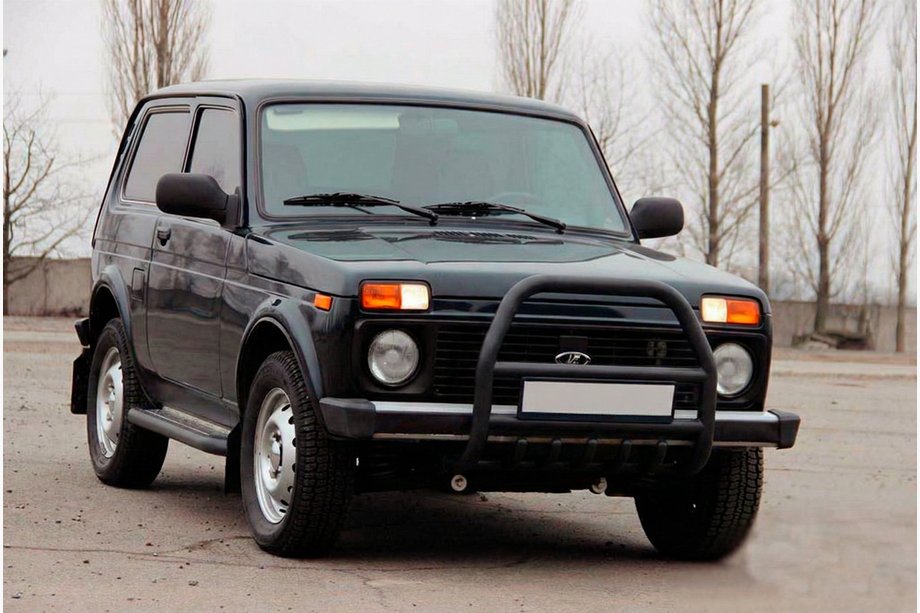Lada Niva in Urban 1977– Zaščitni lok (bullbar) QT007 Black (nerjavno jeklo) Fotografija 5