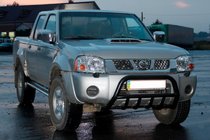 Nissan NP300 1999–2015 Kenguru zaščitni lok WT002 Black (nerjaveče jeklo) fotografija 3