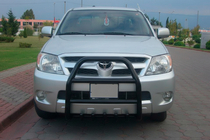 Toyota Hilux 2006–2015 Zaščitni lok (bullbar) QT007 Black (nerjavno jeklo) fotografija 1
