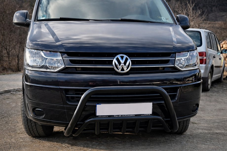 Volkswagen T5 2010–2015 Kenguru zaščitni lok WT002 Black (nerjaveče jeklo) Image