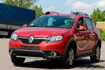 Renault Sandero 2013–2022 Sprednji zaščitni lok WT007 Black (nerjaveče jeklo) fotografija 2