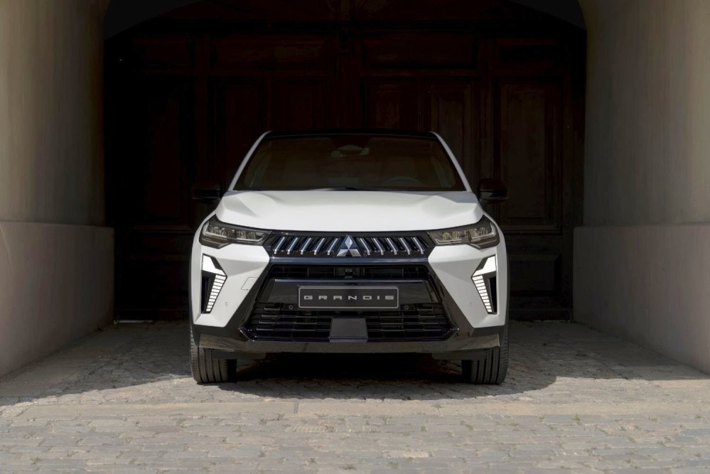 Mitsubishi Grandis 2025: vrnitev modela v obliki crossoverja