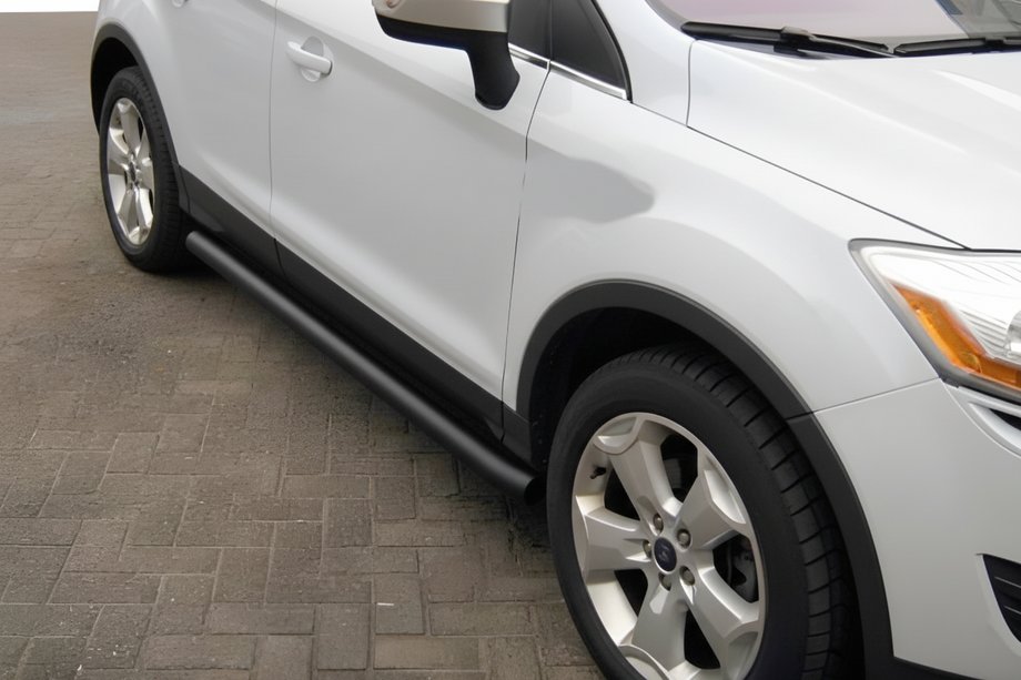 Ford Kuga 2008–2013 Stranske cevi Black (2 kos, nerjavno jeklo) Image