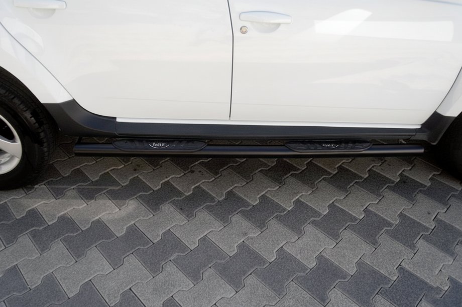 Dacia Duster 2008–2018 Bočne cevi z vložki Black (2 kos, nerjavno jeklo) Image