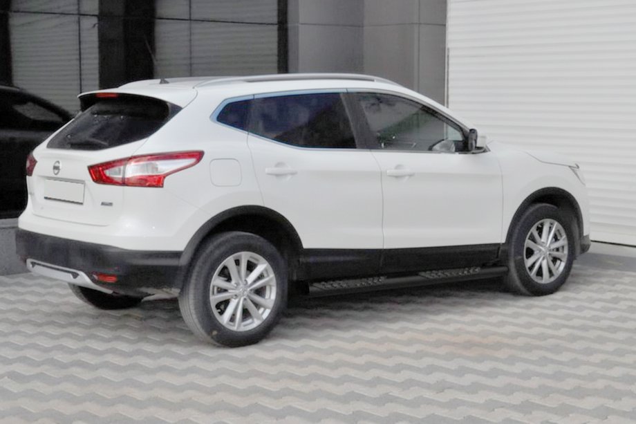 Nissan Qashqai 2014–2021 Stranske cevi Black (2014-2017, 2 kos, nerjaveče jeklo) Image