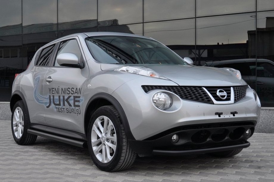 Nissan Juke 2010–2019 Stranske cevi Ø60 Black (2 kos, nerjavno jeklo) Image