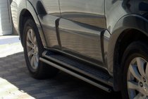 Mitsubishi Pajero Wagon III 1999–2006 Stranske cevi na originalna pritrdila Black (2 kos, nerjaveče jeklo) fotografija 2