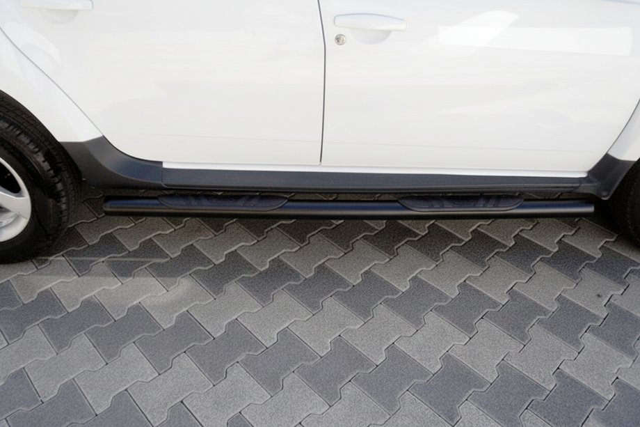 Renault Duster 2018–2024 Stranske cevi BB002 Black (2 kosa, nerjavno jeklo) Image