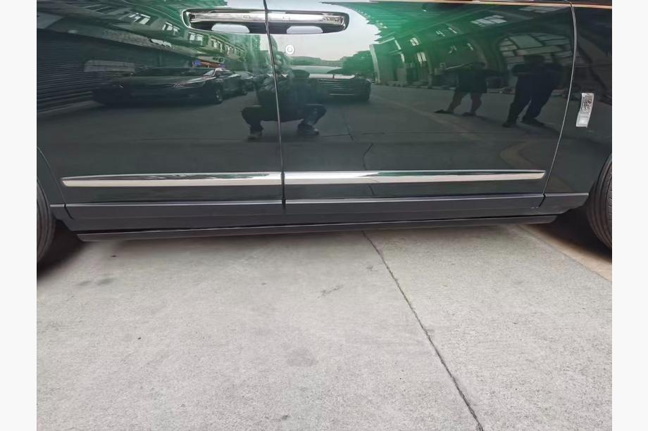 Rolls-Royce Cullinan 2018– OEM stranski pragovi (2 kosa) Image