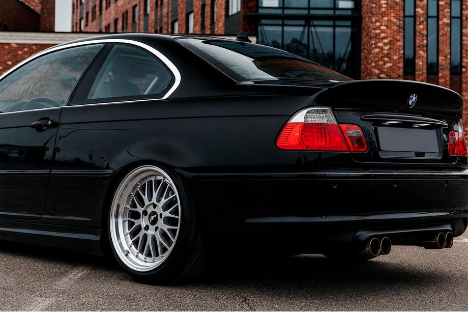 BMW serija 3 E46 1998–2006 CSL-Style V3 spojler (za SD, sijajno črna) Image