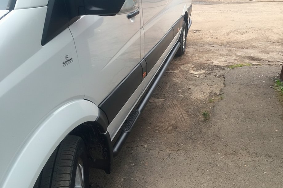 Mercedes Sprinter W907/W910 2018– Stranske cevi Black (2 kos, nerjaveče jeklo) d60, dolg–izjemno dolg Image