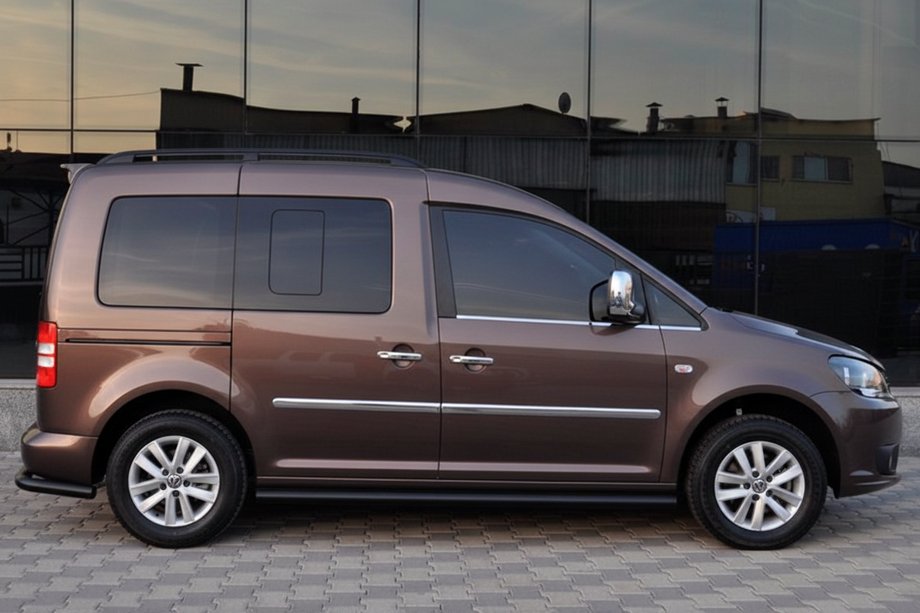 Volkswagen Caddy 2004–2010 Stranske cevi BB001 Black (2 kos, nerjaveče jeklo) Ø60, različica Maxi Fotografija 10
