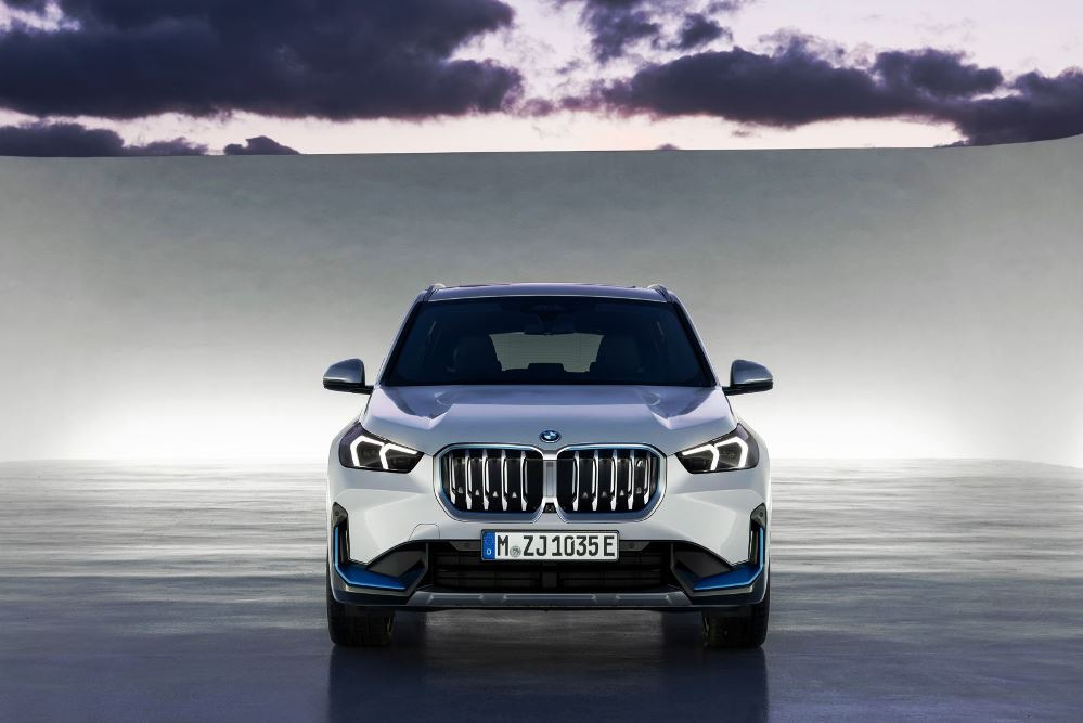 Test BMW iX1 (U11): Kompakten električni premijski križanec