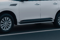 Infiniti QX80 2013–2024 Zaščitne letve vrat (4 kosi, črne) fotografija 1