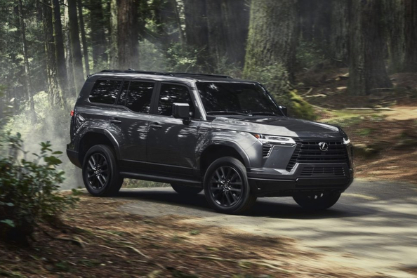 Pregled Lexus GX 550 (J250): premijski SUV z off-road potencialom Fotografija 4