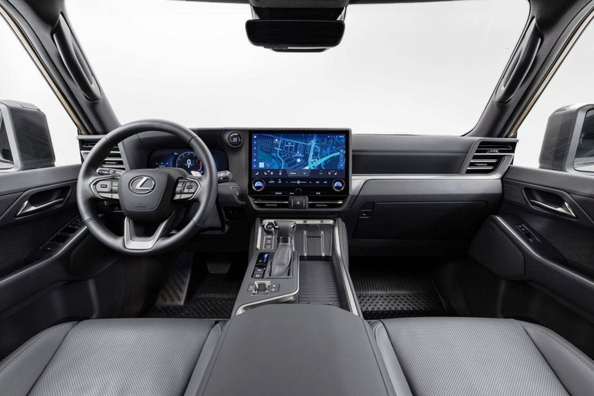 Pregled Lexus GX 550 (J250): premijski SUV z off-road potencialom Fotografija 5