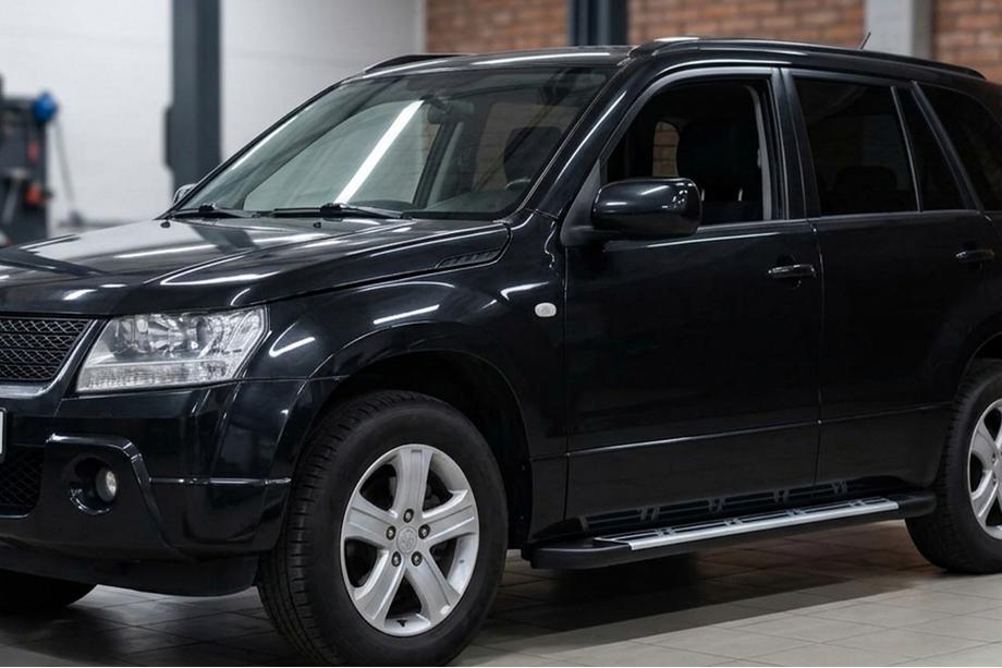 Suzuki Grand Vitara 2005–2017 Bočni pragovi Sunrise (2 kos, aluminij) Image