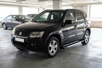 Suzuki Grand Vitara 2005–2017 Stranske stopnice RedLine V1 (2 kos, aluminij) fotografija 1