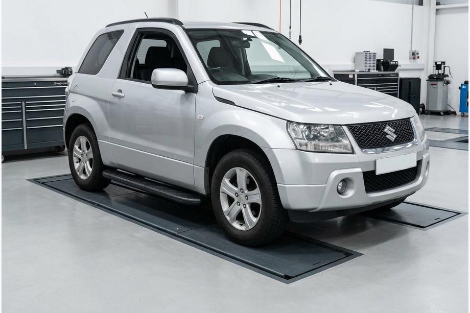 Suzuki Grand Vitara 2005–2017 Bočne stopnice Bosphorus Black (2 kos, aluminij) Image