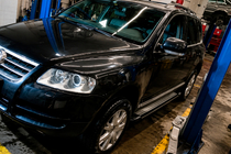 Volkswagen Touareg 2002–2010 Stranske stopnice Rainbow (2 kosa, aluminij) fotografija 2