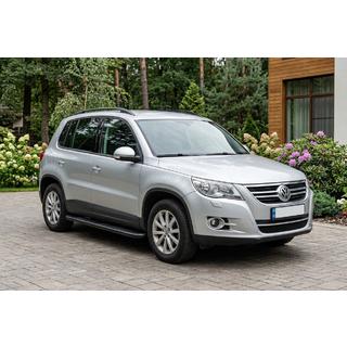 Bočne stopnice Bosphorus Black (2 kos, aluminij) Volkswagen Tiguan 2007–2016 fotografija 1