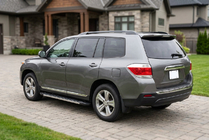 Toyota Highlander 2008–2013 Stranske stopnice RedLine V1 (2 kos, aluminij) fotografija 1