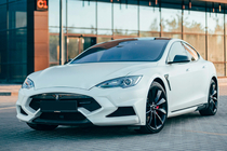 Tesla Model S 2012– Komplet karoserijskih dodatkov LRT-Design Carbon fotografija 1